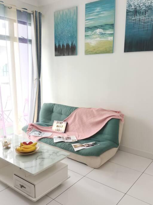 B2013the Platino Netflix 3br Paradigm Mall By Apartment
