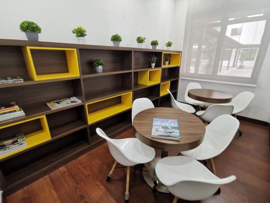 B2013the Platino Netflix 3br Paradigm Mall By Apartment