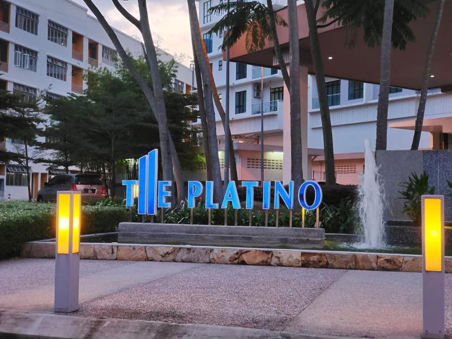 B2013the Platino Netflix 3br Paradigm Mall By *